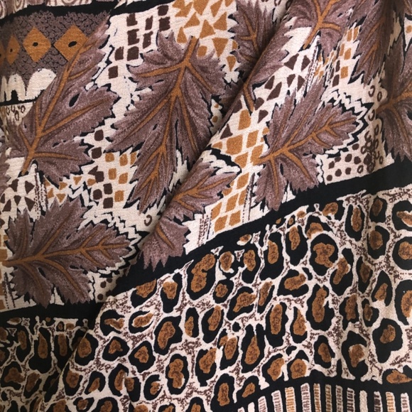 Von Saken Multi Wear Sarong - Picture 17 of 17